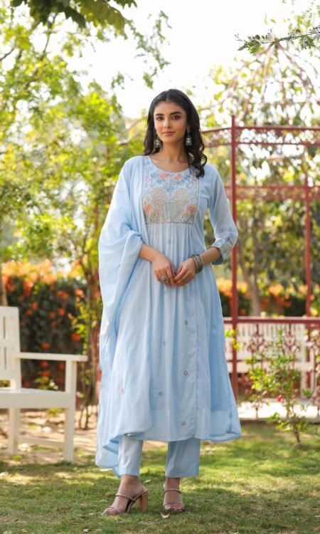 sky blue three-piece pleated suit